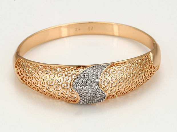 Umi Wavy Gold Bracelet/Bangle