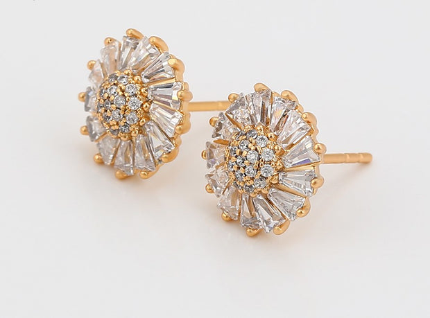 Ani Small Stud Earring | Stud Earring Gold | Stud Earrings | Veveil