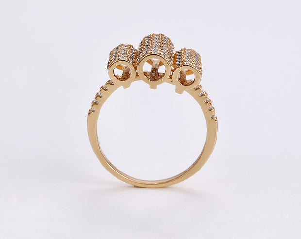 Mia Elegant Gold Ring