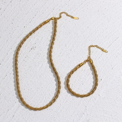 Necklace and bracelet set